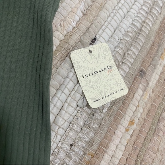 NWOT Intimately Free People XYZ Bodysuit XS/S - Picture 6 of 6